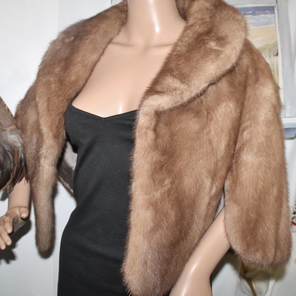 Vintage Mr J Circa 40's MINT Honey Amber Mink Fur Cape Shrug Coat Jacket Stole